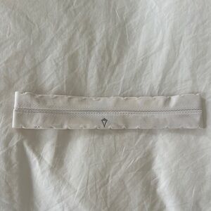 White Iviva Headband